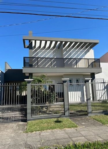 Sobrado com vista eterna para o mar em Capão Novo